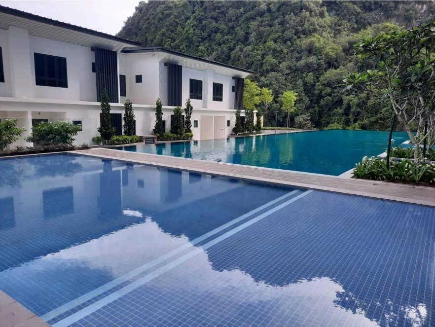 Hotspring 2 Premium 1510 Sunway Onsen Theme Park View, 5pax Apartment Ipoh