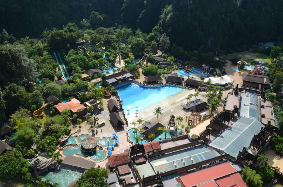 Hotspring 2 Premium 1510 Sunway Onsen Theme Park View, 5pax Apartment